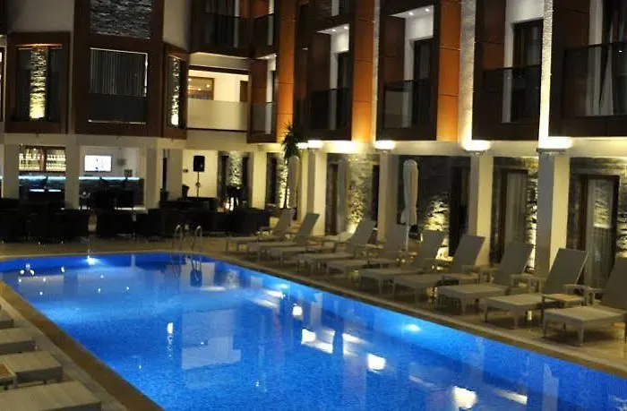 Majeste Bodrum فندق غومْبيت