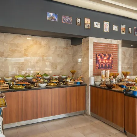 Majeste Bodrum 4* غومْبيت